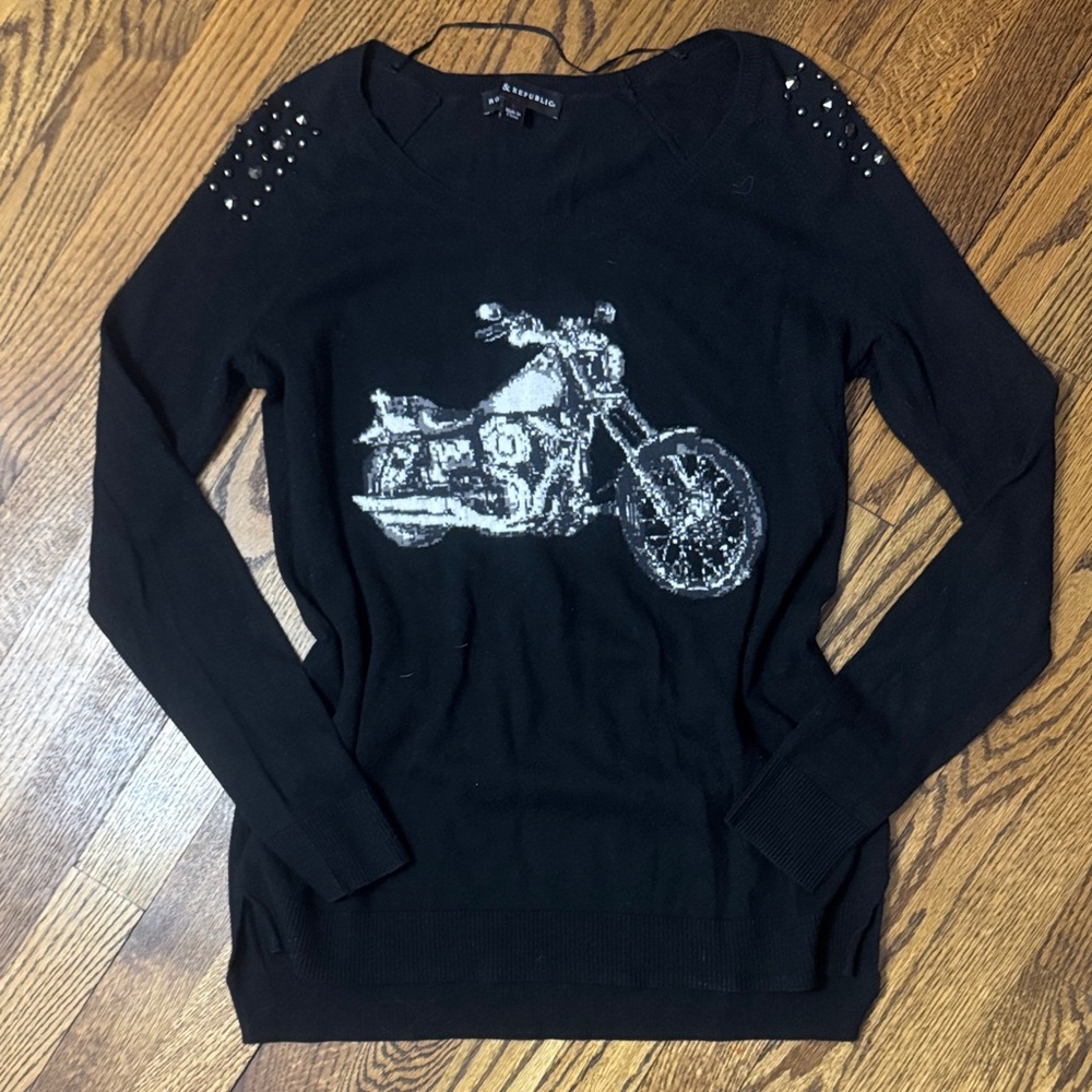 Black Studded Motorcycle Graphic Sweater Rock & Republic SZ S